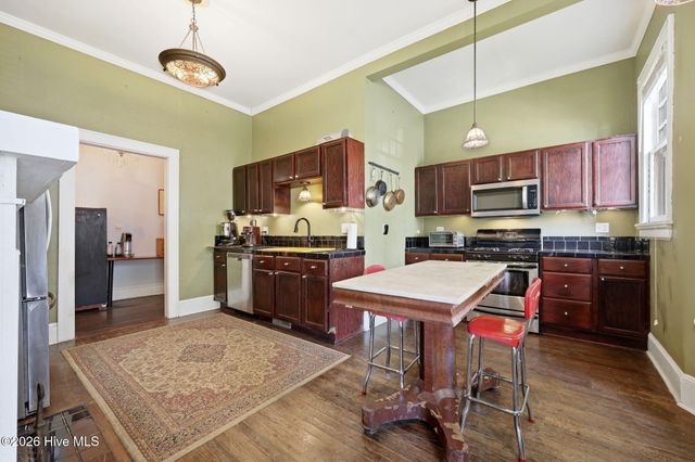 707 W 4th Street, Greenville, NC 27834