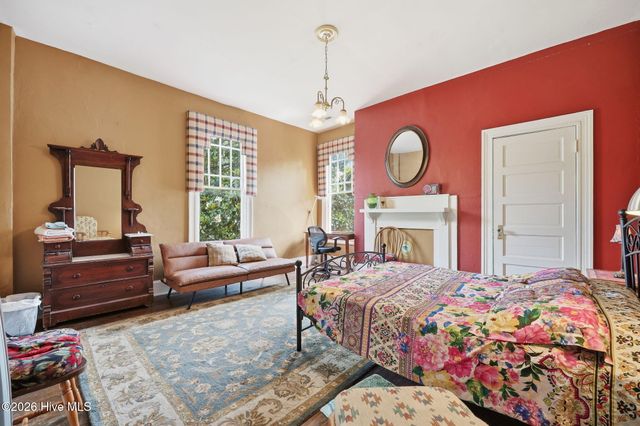 707 W 4th Street, Greenville, NC 27834