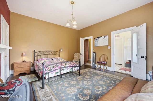 707 W 4th Street, Greenville, NC 27834