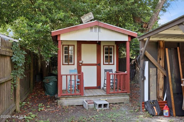 707 W 4th Street, Greenville, NC 27834