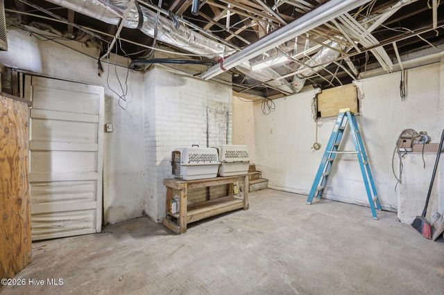 707 W 4th Street, Greenville, NC 27834