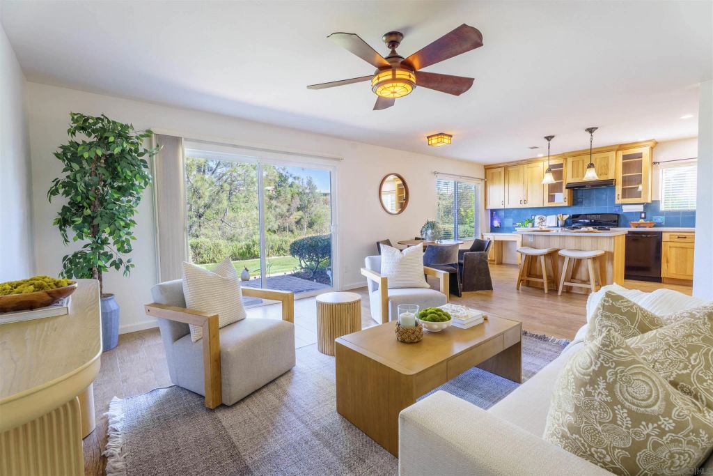 4382 Dowitcher Way, Oceanside, CA 92057