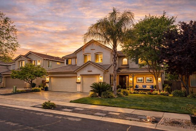 6625 Heather Falls St, Roseville, CA 95678