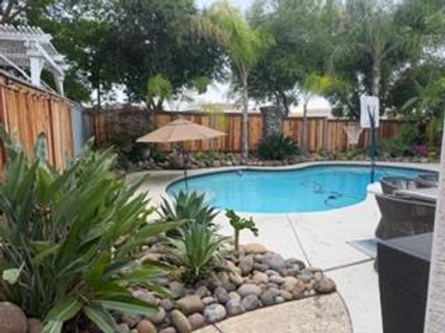 6625 Heather Falls St, Roseville, CA 95678