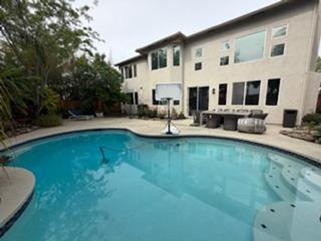 6625 Heather Falls St, Roseville, CA 95678