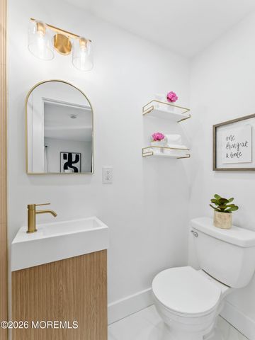 43 Harborage Avenue, Bayville, NJ 08721