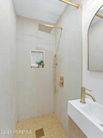 43 Harborage Avenue, Bayville, NJ 08721