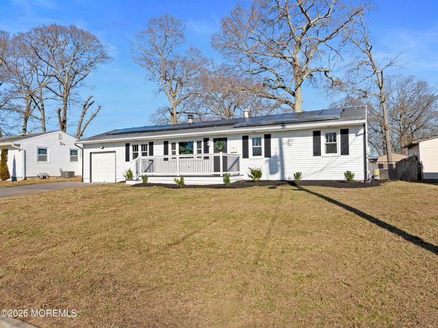 43 Harborage Avenue, Bayville, NJ 08721