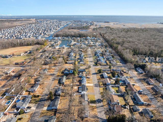 43 Harborage Avenue, Bayville, NJ 08721