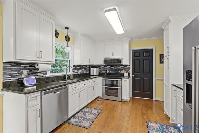 4706 Jacobs Glenn Dr, North Chesterfield, VA 23236
