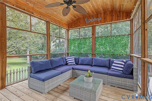 4706 Jacobs Glenn Dr, North Chesterfield, VA 23236