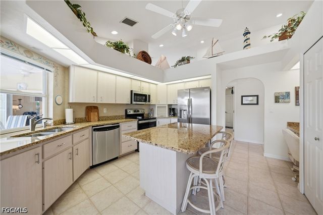 1122 Mineo DR, Punta Gorda, FL 33950