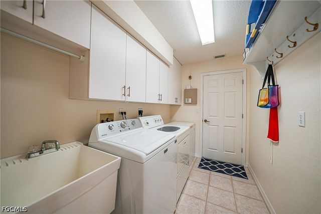 1122 Mineo DR, Punta Gorda, FL 33950