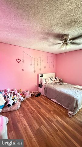 3333 PICKWICK LN, Woodbridge, VA 22192