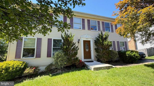 3333 PICKWICK LN, Woodbridge, VA 22192