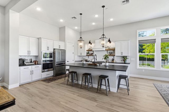 15027 Via Ghiberti, Rancho Murieta, CA 95683