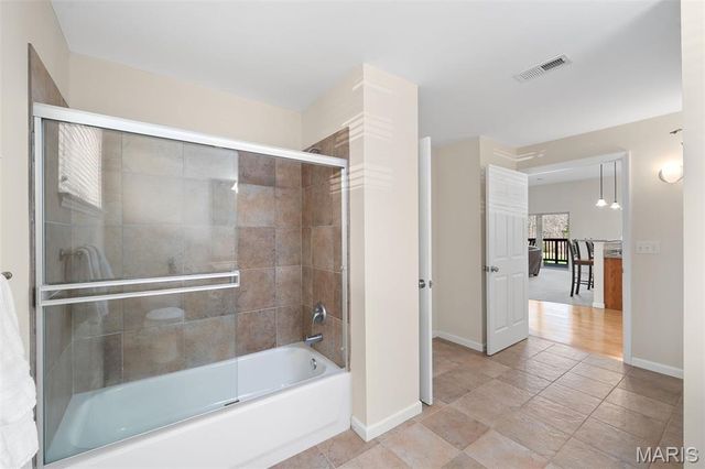 152 Geneva Cove Drive, Innsbrook, MO 63390