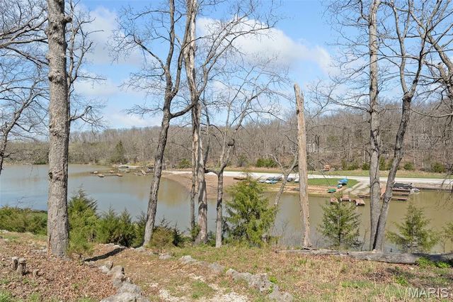 152 Geneva Cove Drive, Innsbrook, MO 63390