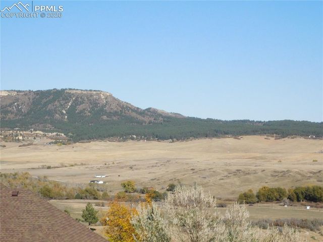 5498 Country Club Drive, Larkspur, CO 80118