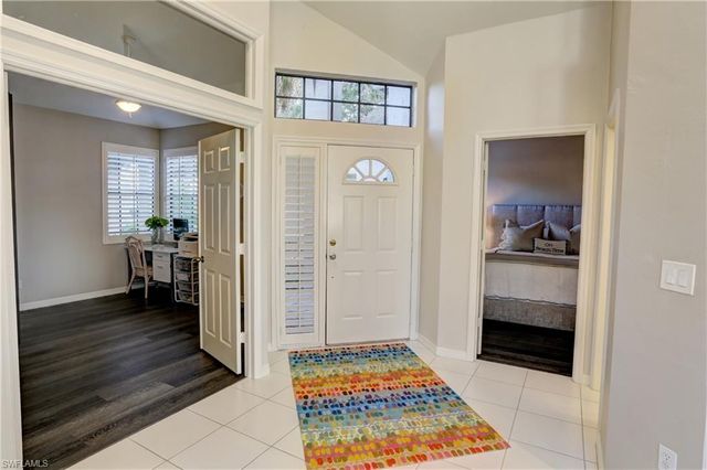 66 Water Oaks WAY # D66, Naples, FL 34105