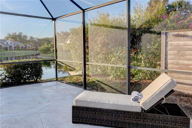 66 Water Oaks WAY # D66, Naples, FL 34105