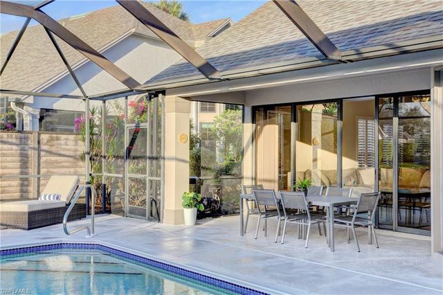 66 Water Oaks WAY # D66, Naples, FL 34105