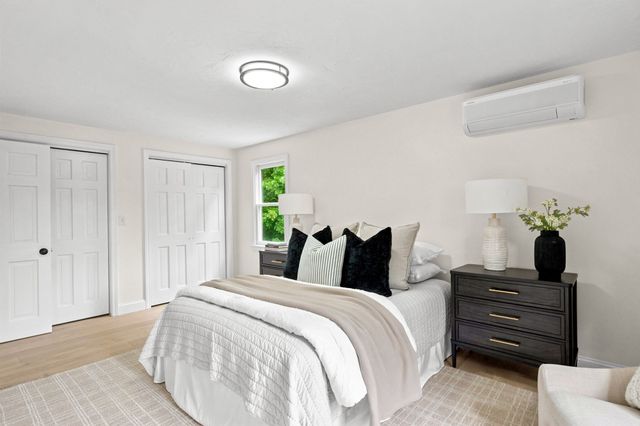 21 Old Barn Rd, Plymouth, MA 02360