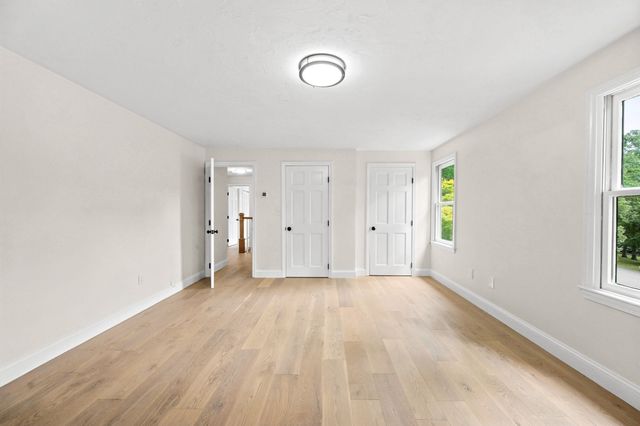 21 Old Barn Rd, Plymouth, MA 02360