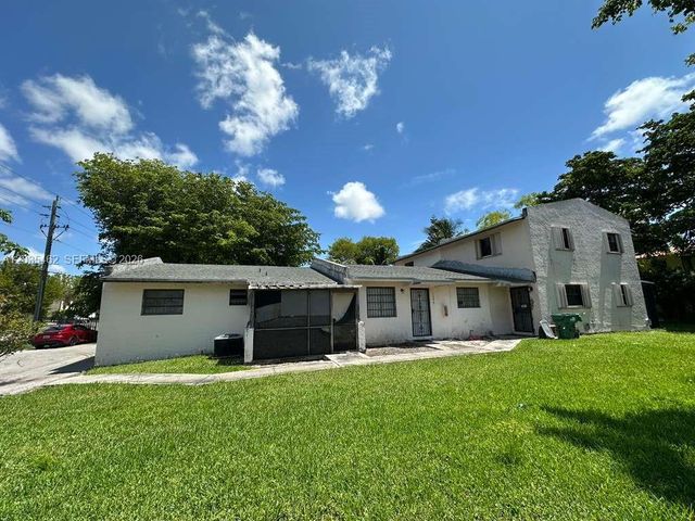 13963 NE 3rd Court D2, North Miami, FL 33161