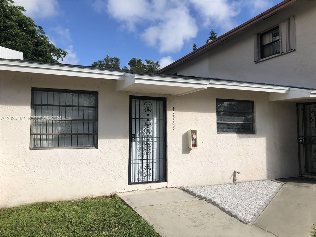 13963 NE 3rd Court D2, North Miami, FL 33161