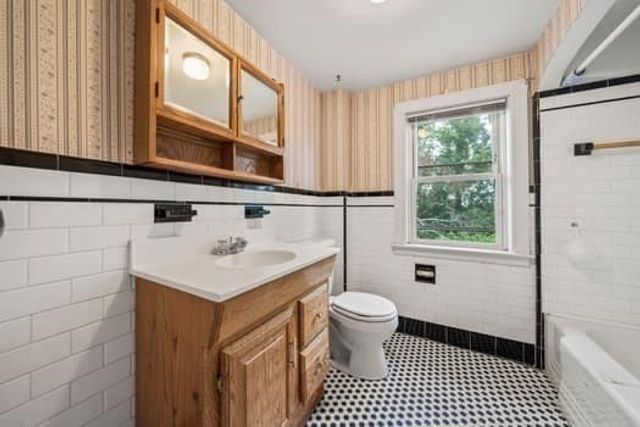 33 French Avenue, Braintree, MA 02184