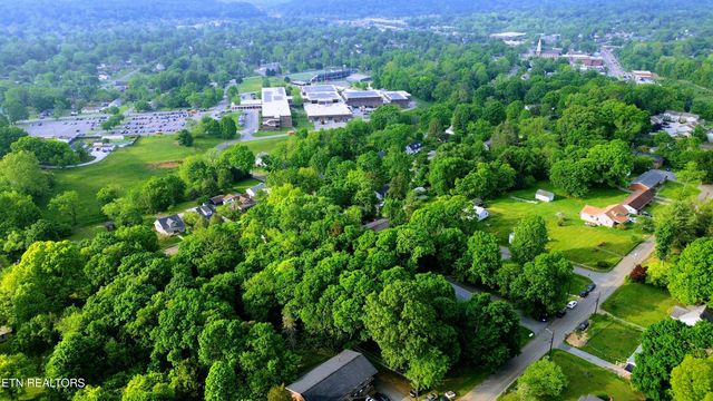 408 Watauga Drive, Knoxville, TN 37918
