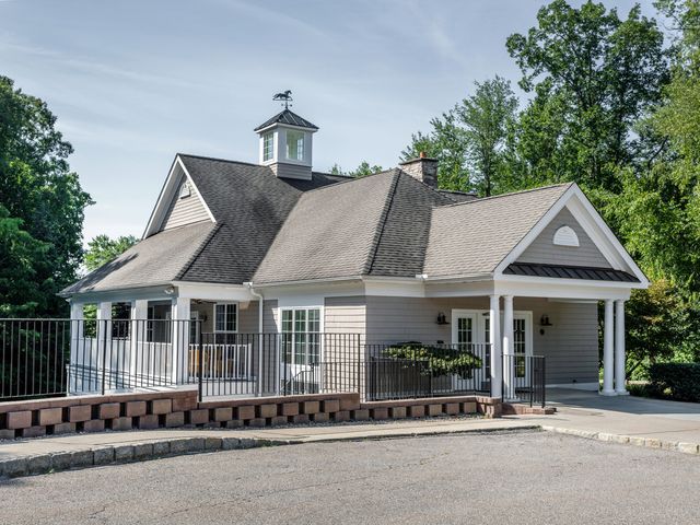 258 Hunter Drive 258, Litchfield, CT 06759