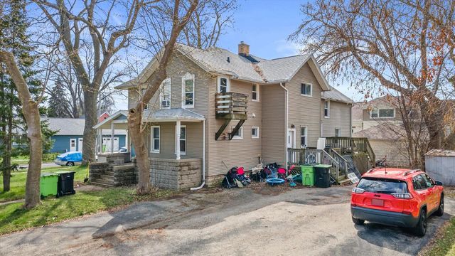 302 4th STREET, Beaver Dam, WI 53916