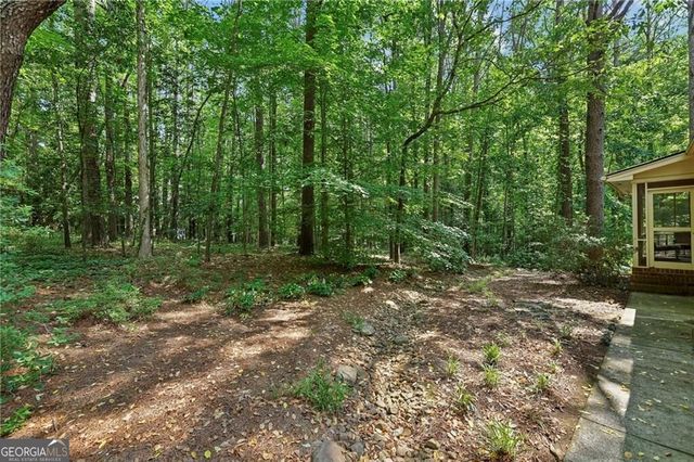 6051 Millstone Run, Stone Mountain, GA 30087