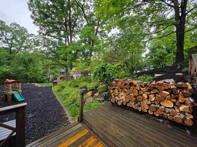 65 Derby Lane, Huntington, WV 25705