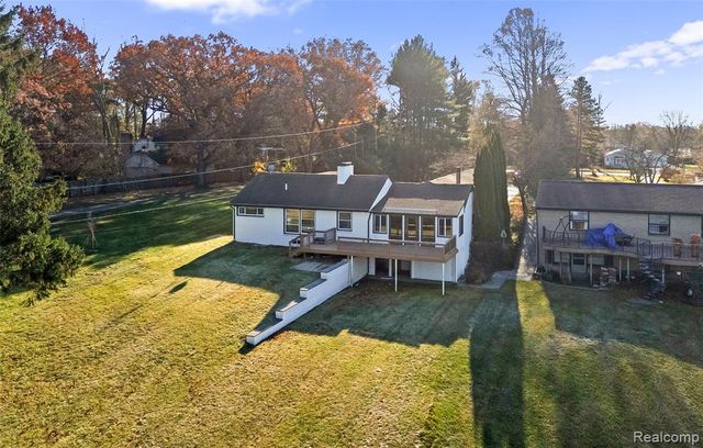 6440 Andersonville Road, Waterford, MI 48329