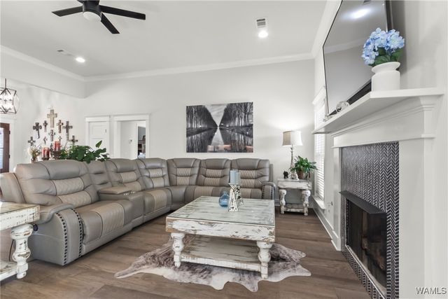 11264 Dooley Circle, Northport, AL 35475