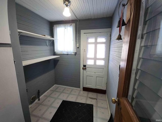 307 N Detroit Street, Lagrange, IN 46761