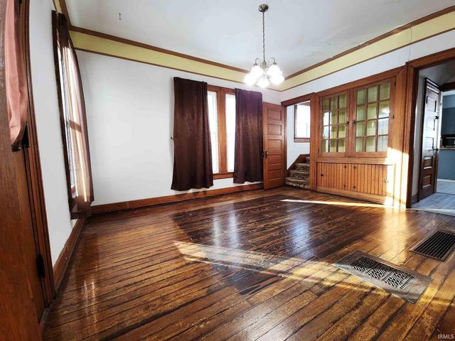 307 N Detroit Street, Lagrange, IN 46761