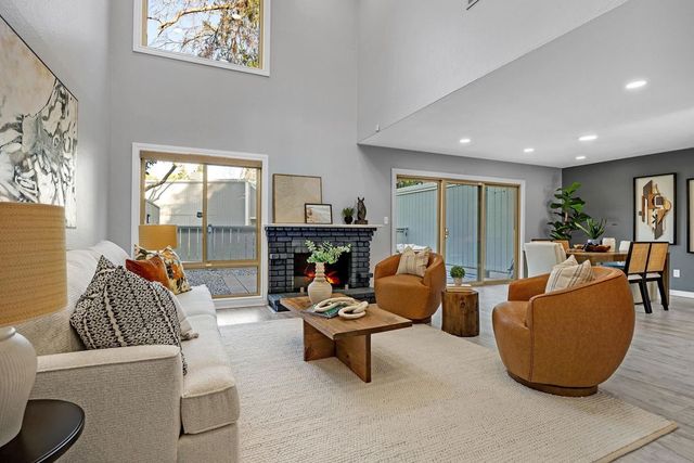 7551 Maywood Dr, Pleasanton, CA 94588