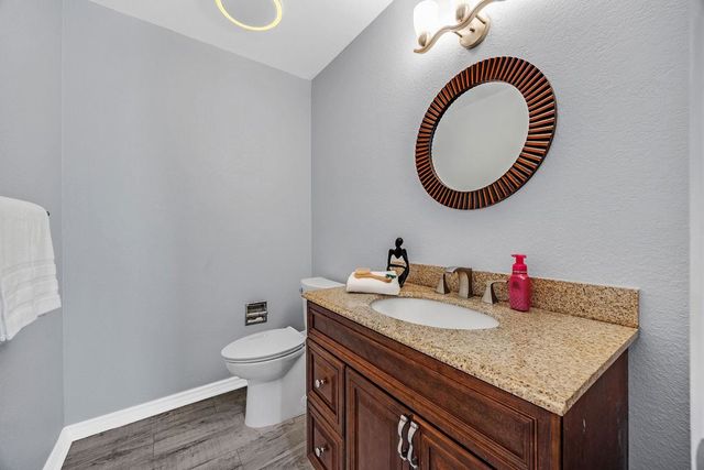 7551 Maywood Dr, Pleasanton, CA 94588