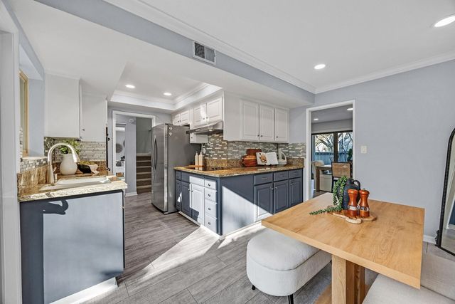 7551 Maywood Dr, Pleasanton, CA 94588