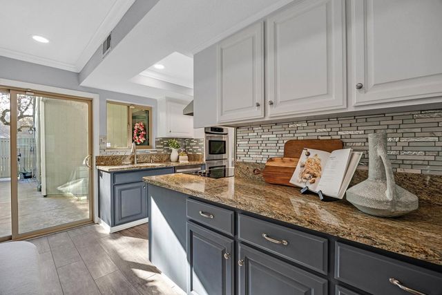 7551 Maywood Dr, Pleasanton, CA 94588