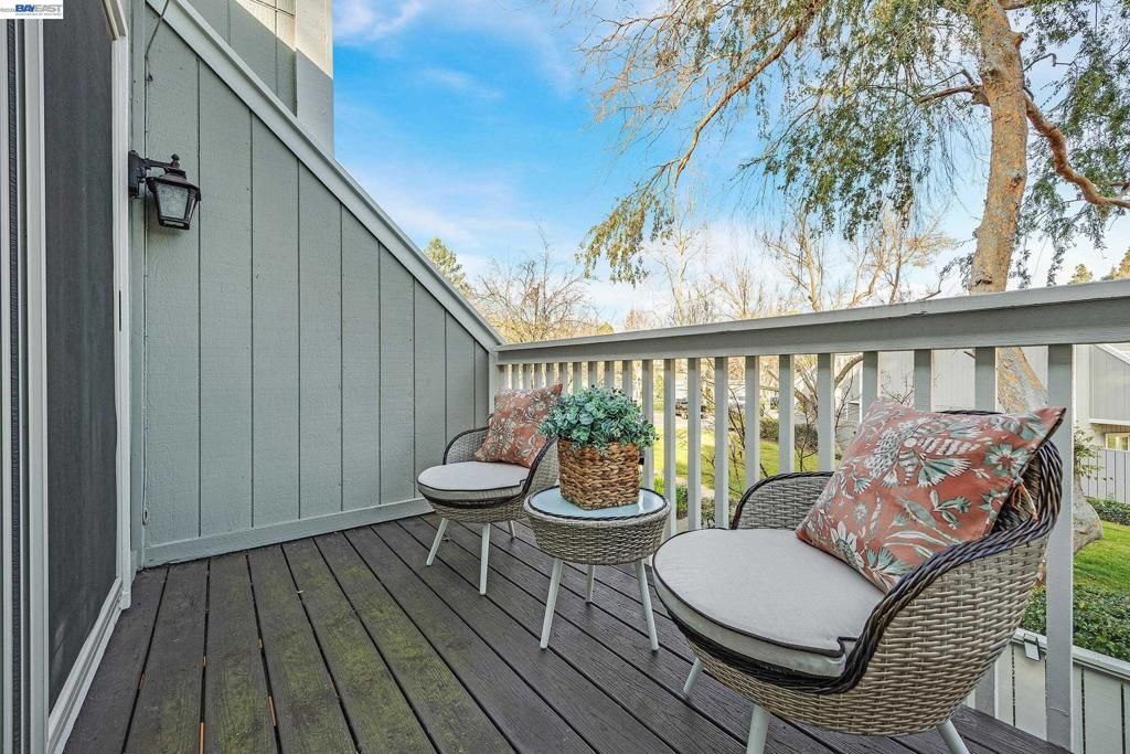 Image 35 of property listing at 7551 Maywood Dr, Pleasanton, CA 94588