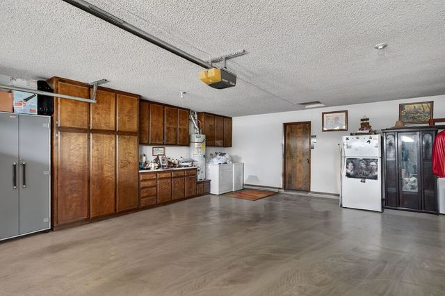 9102 Camphor, Hesperia, CA 92345