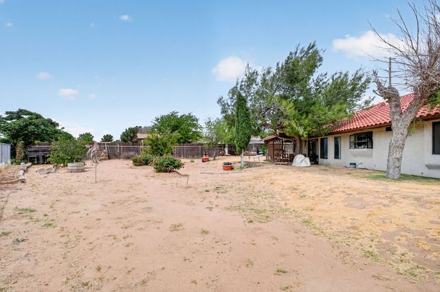 9102 Camphor, Hesperia, CA 92345