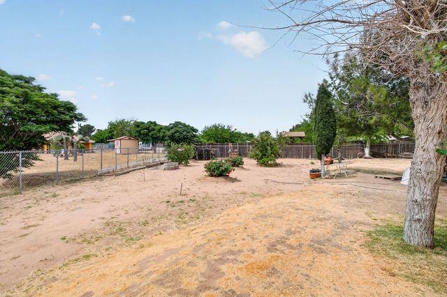 9102 Camphor, Hesperia, CA 92345