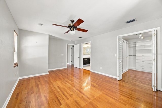 2802 W ESTRELLA STREET, Tampa, FL 33629