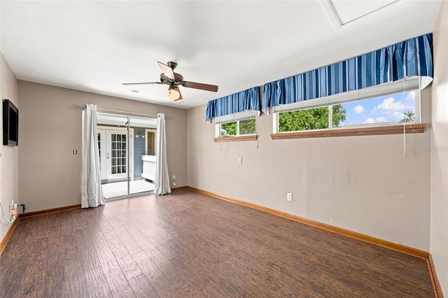 2802 W ESTRELLA STREET, Tampa, FL 33629